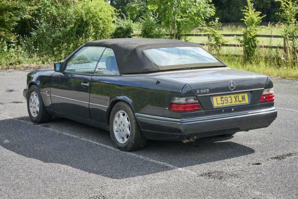 Mercedes-Benz E 320 1993 79391