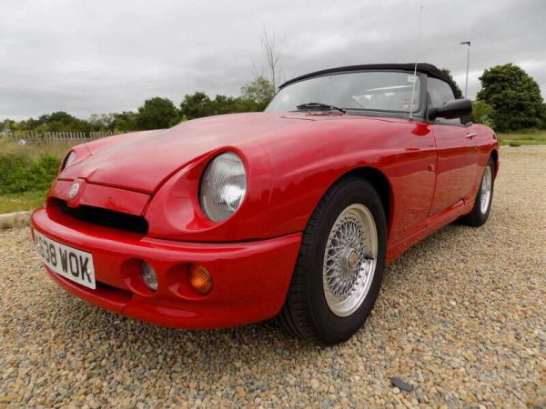 MG RV8 1992