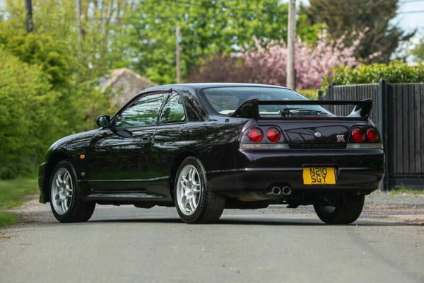 Nissan Skyline GT-R 1995 80672