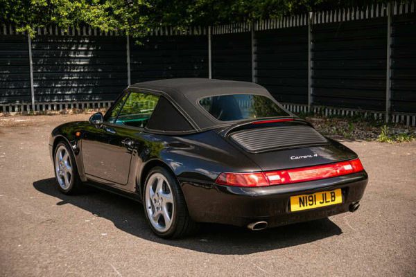 Porsche 911 Carrera 4 1996 85971