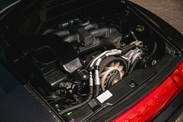 Porsche 911 Carrera 4 1996 85975
