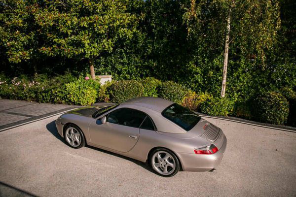 Porsche 911 Carrera 4 2000 94112