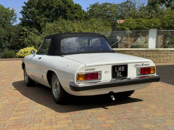 Alfa Romeo Spider Veloce 2000 1972 100061