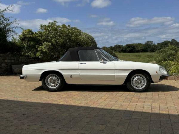 Alfa Romeo Spider Veloce 2000 1972 100062