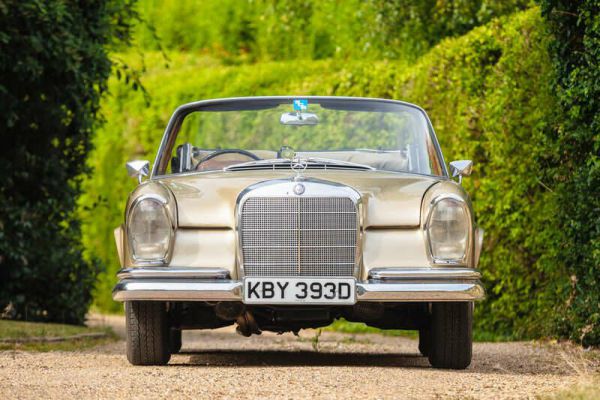 Mercedes-Benz 250 SE 1966 100081