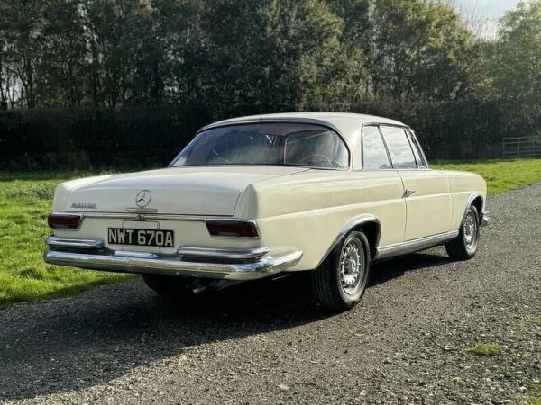Mercedes-Benz 220 SE b 1963 117866