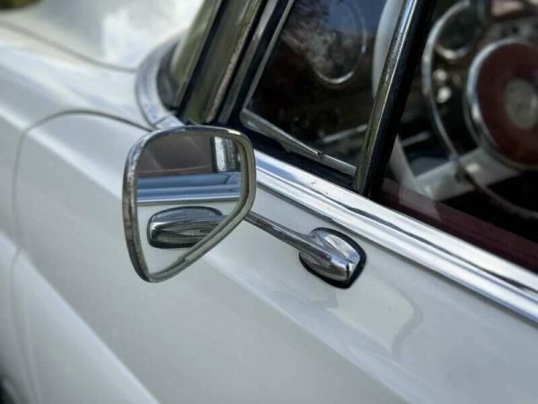 Mercedes-Benz 220 SE b 1963 117873