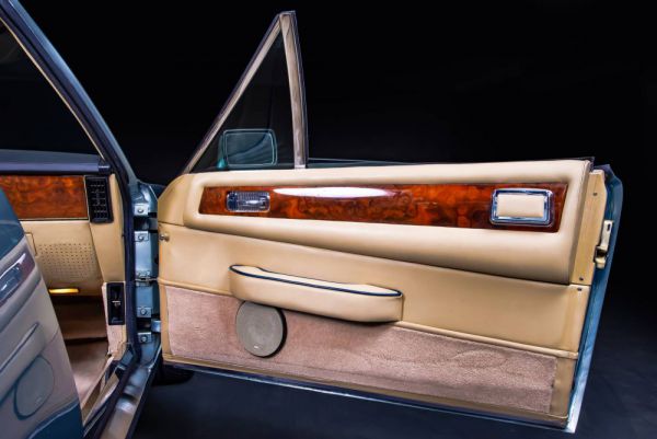 Aston Martin V8 EFi Volante 1987 70136