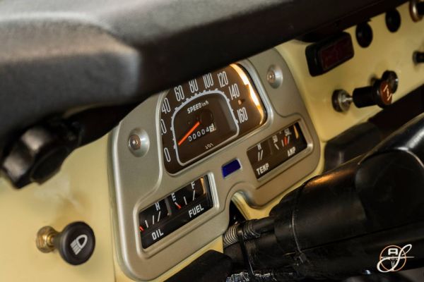 Toyota Land Cruiser FJ 45 1980 118703