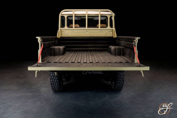 Toyota Land Cruiser FJ 45 1980 118706