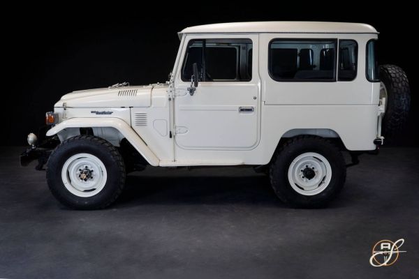 Toyota Land Cruiser FJ 40 1981
