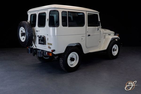 Toyota Land Cruiser FJ 40 1981 125539