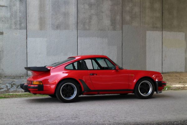 Porsche 911 Turbo 3.3 1985 86127