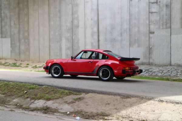 Porsche 911 Turbo 3.3 1985 86130