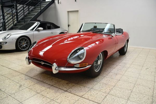 Jaguar E-Type 4.2 1966 100961