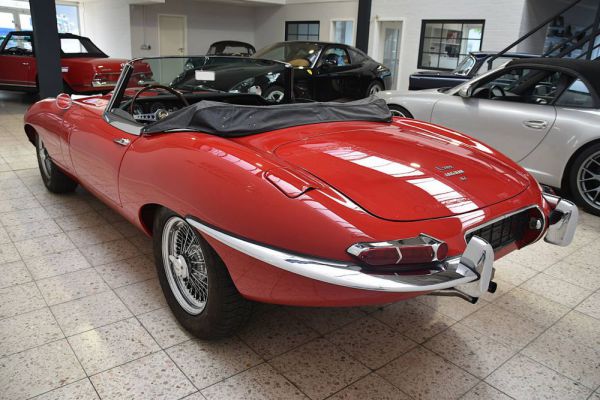 Jaguar E-Type 4.2 1966 100963