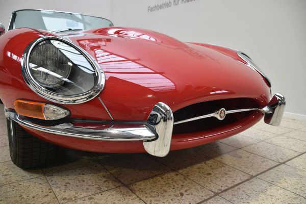 Jaguar E-Type 4.2 1966 100969