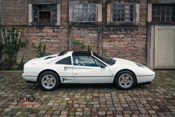 Ferrari 208 GTS Turbo 1987 96252