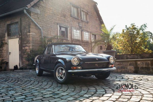 Fiat 124 Spider CS 1973 101883