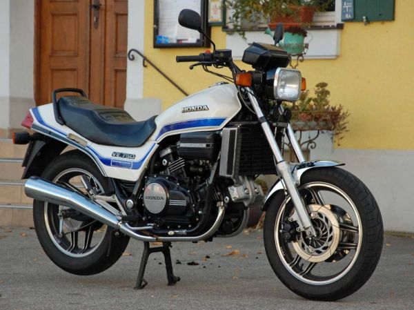 Honda VF 750 1983 110720