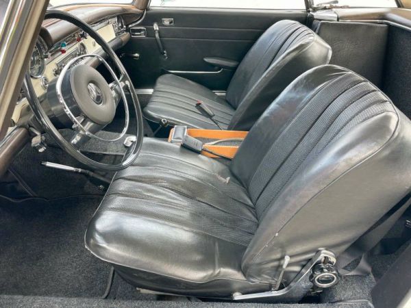 Mercedes-Benz 250 SL 1967 4343