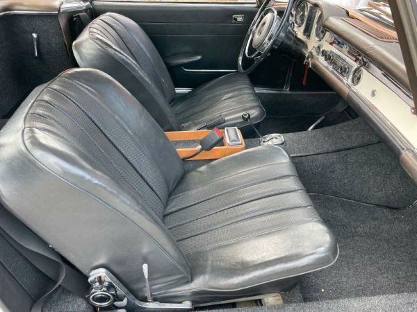 Mercedes-Benz 250 SL 1967 4345