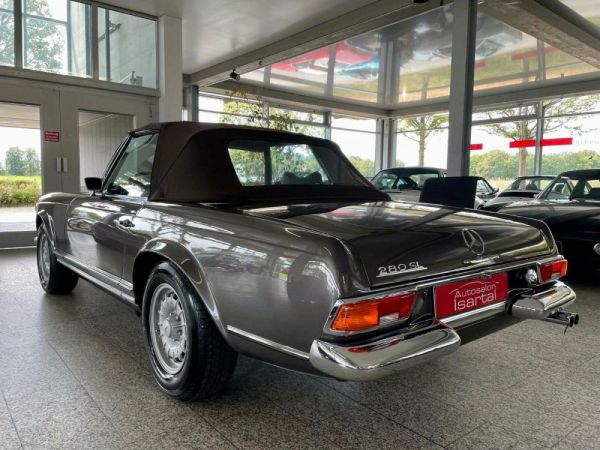 Mercedes-Benz 280 SL 1969 4352