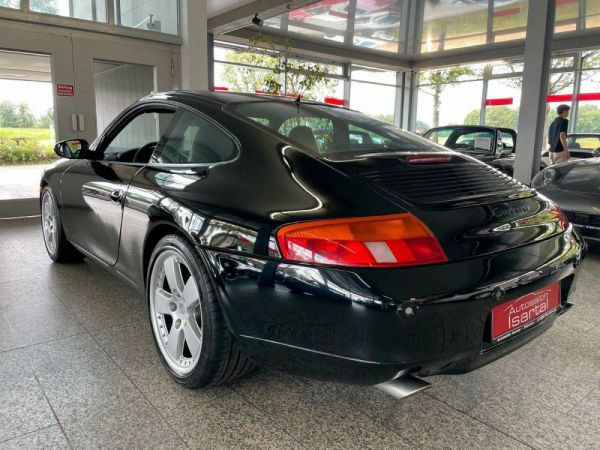 Porsche 911 Carrera 1998 4668
