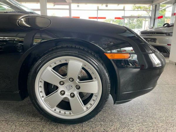 Porsche 911 Carrera 1998 4671