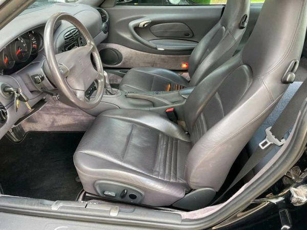 Porsche 911 Carrera 1998 4673