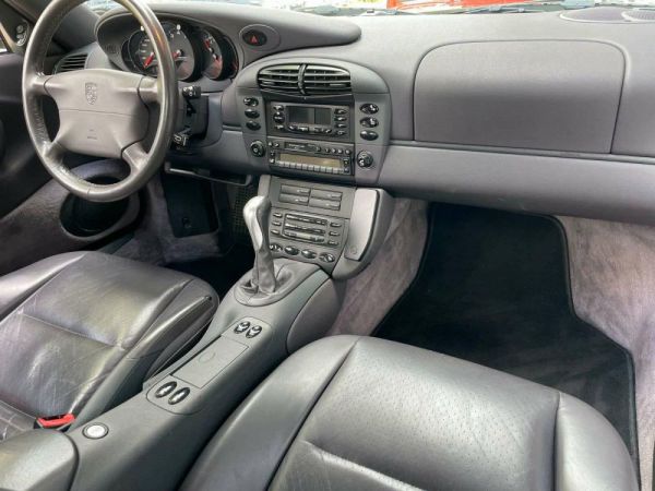 Porsche 911 Carrera 1998 4677