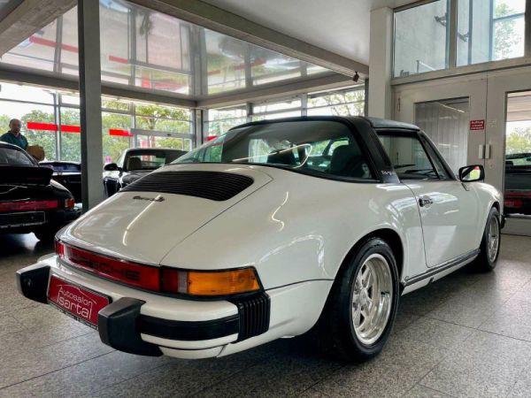 Porsche 911 Carrera 3.0 1977 4705