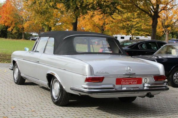Mercedes-Benz 300 SE 1964 100761
