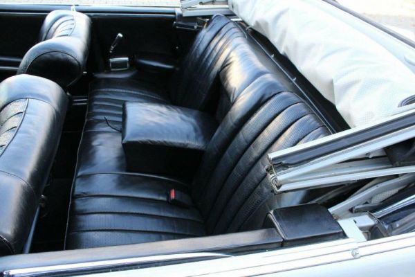 Mercedes-Benz 300 SE 1964 100765