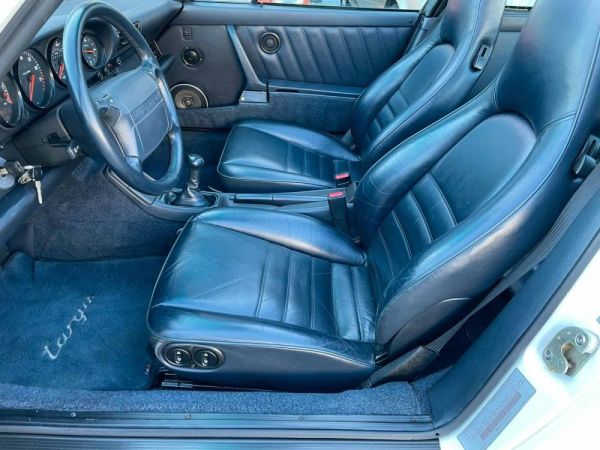 Porsche 911 Carrera 2 1990 127075