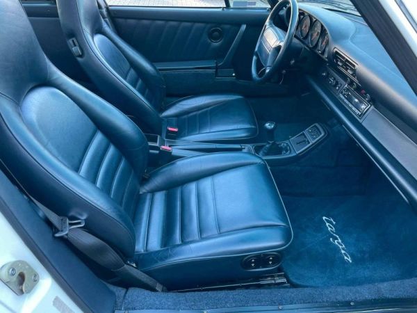 Porsche 911 Carrera 2 1990 127078