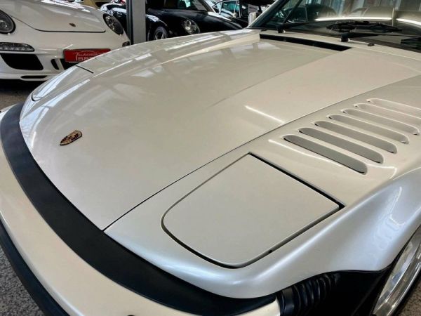 Porsche 911 Turbo 3.3 1989 127104