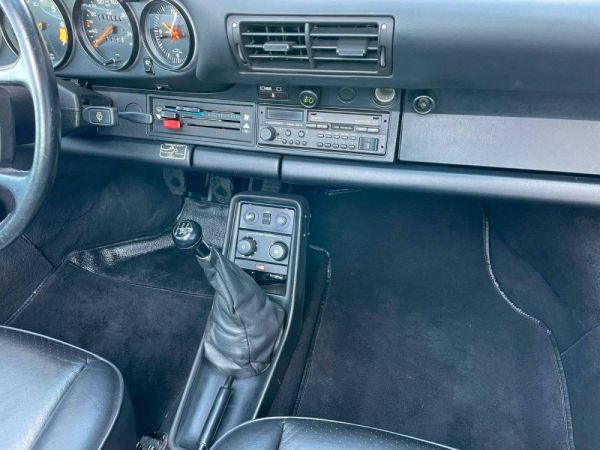 Porsche 911 Carrera 3.2 1986 127657