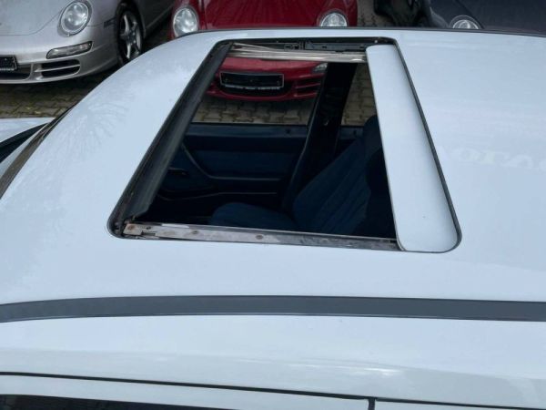 Mercedes-Benz 250 D 1988 127960