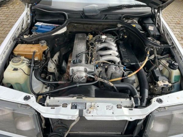 Mercedes-Benz 250 D 1988 127966