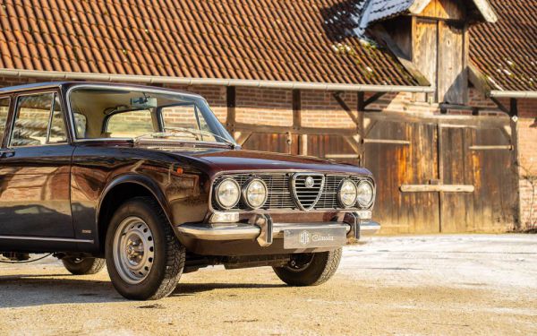 Alfa Romeo 2000 Berlina 1973 88781