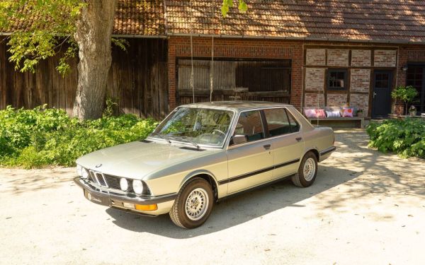 BMW 528i 1984 119071