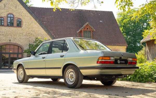 BMW 528i 1984 119074