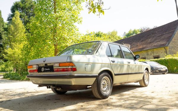 BMW 528i 1984 119076