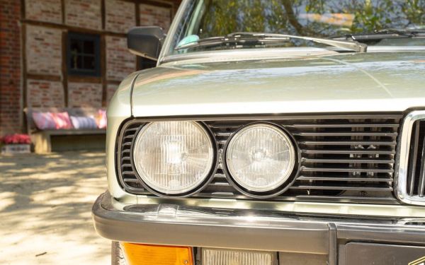 BMW 528i 1984 119081