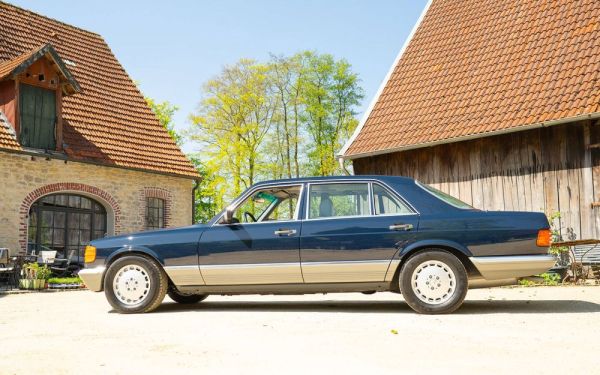 Mercedes-Benz 500 SEL 1984 121232