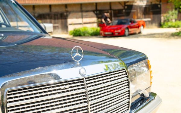 Mercedes-Benz 500 SEL 1984 121238