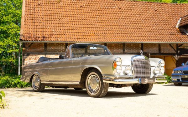 Mercedes-Benz 280 SE 1968 121890