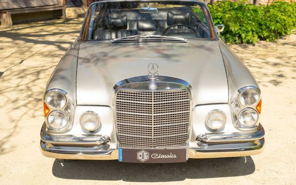 Mercedes-Benz 280 SE 1968 121892