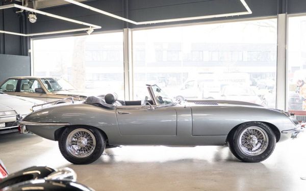 Jaguar E-Type 1970 129110